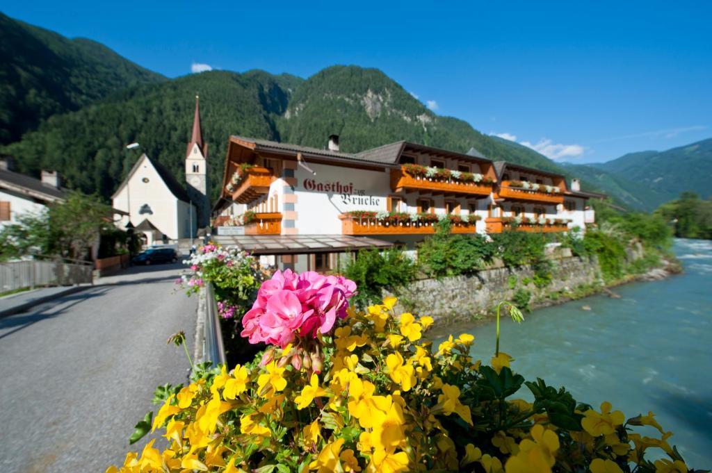 Zur Bruecke Apartments And Rooms - Your Home In Heart Of South Tyrol, With Brixencard Fortezza Esterno foto