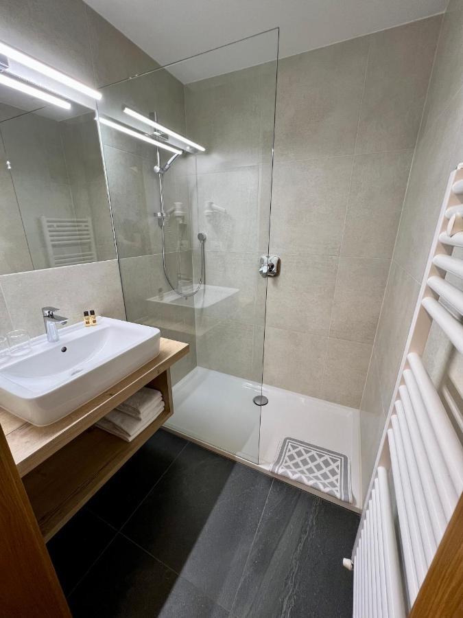 Zur Bruecke Apartments And Rooms - Your Home In Heart Of South Tyrol, With Brixencard Fortezza Esterno foto