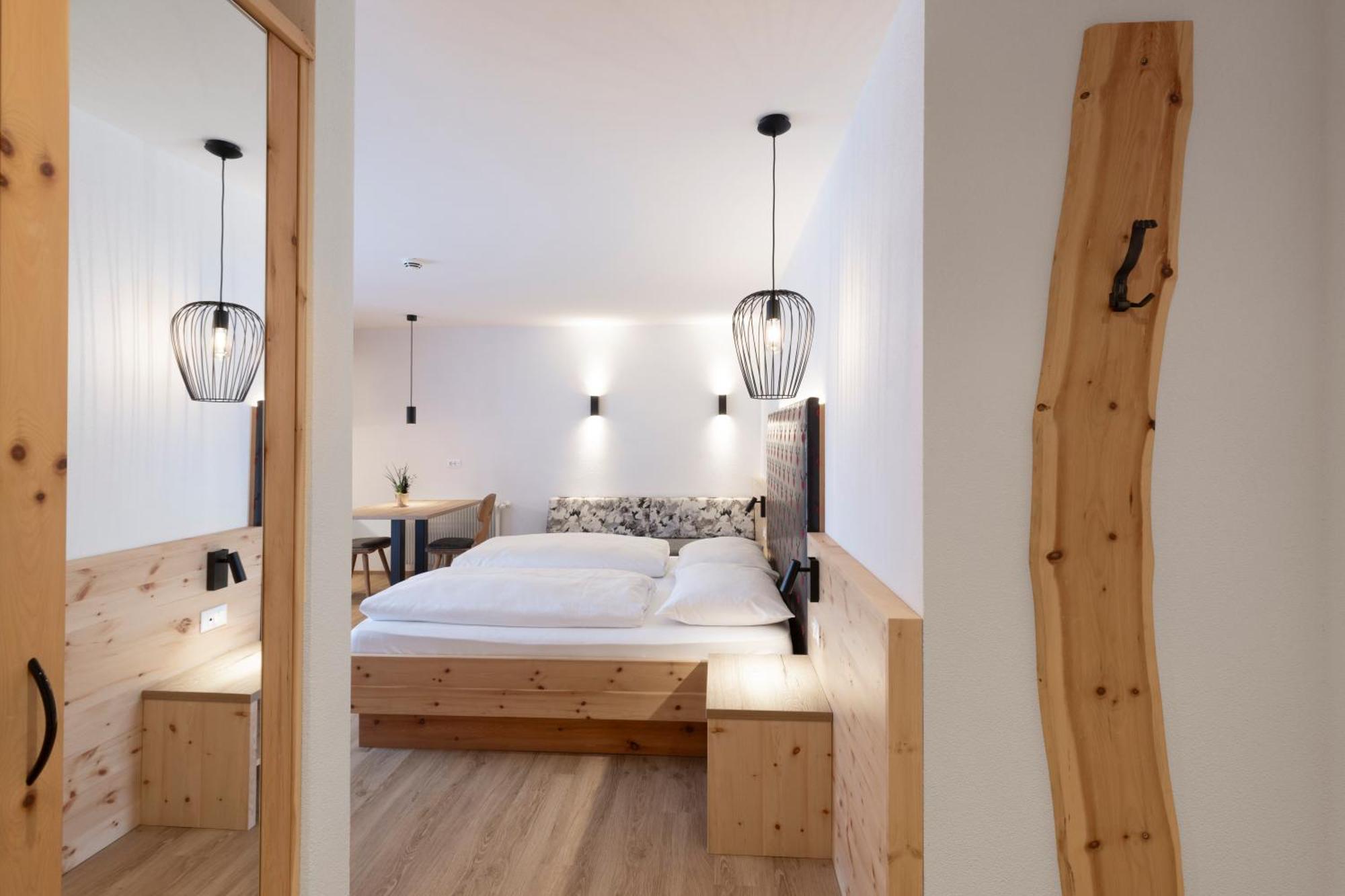 Zur Bruecke Apartments And Rooms - Your Home In Heart Of South Tyrol, With Brixencard Fortezza Esterno foto
