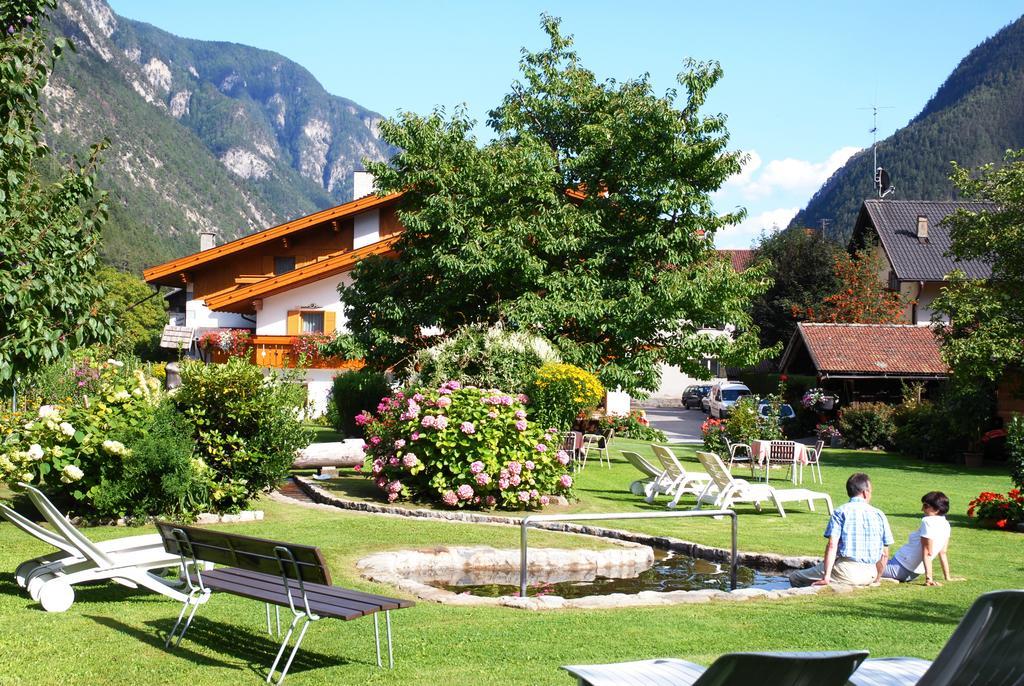 Zur Bruecke Apartments And Rooms - Your Home In Heart Of South Tyrol, With Brixencard Fortezza Esterno foto