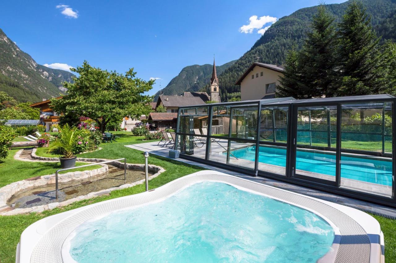 Zur Bruecke Apartments And Rooms - Your Home In Heart Of South Tyrol, With Brixencard Fortezza Esterno foto