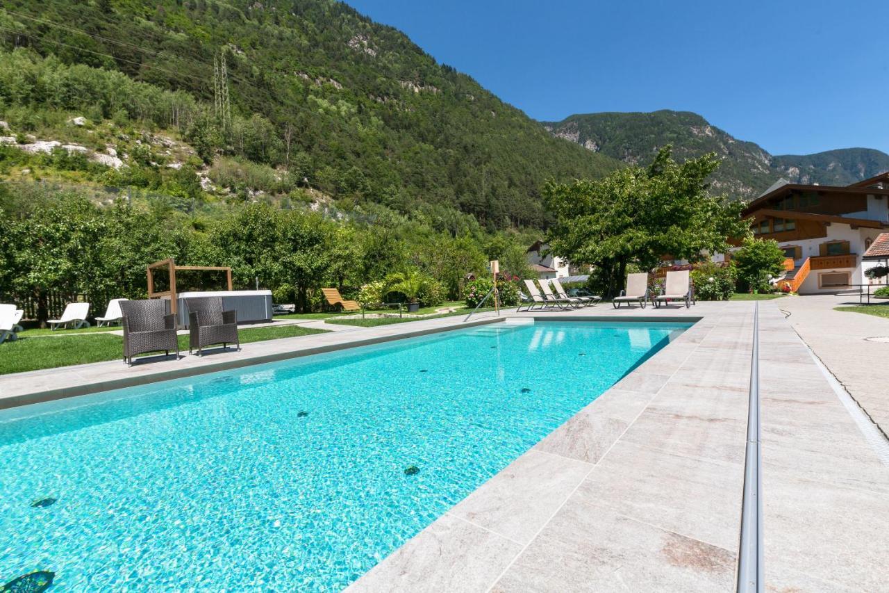 Zur Bruecke Apartments And Rooms - Your Home In Heart Of South Tyrol, With Brixencard Fortezza Esterno foto